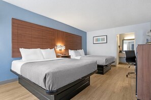 办公桌、熨斗/熨衣板、免费婴儿床、折叠床/加床（额外收费）