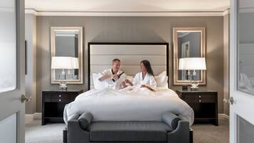 1 bedroom, premium bedding, minibar, in-room safe