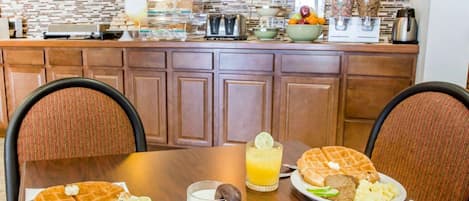 Tägliches inbegriffenes großes Frühstück