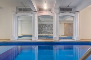 Indoor pool, outdoor pool