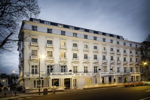 Exterior - Hotel Henry VIII (London)