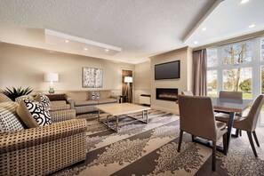 Luxury Suite, 1 Bedroom, Non Smoking (Stair Access Only)