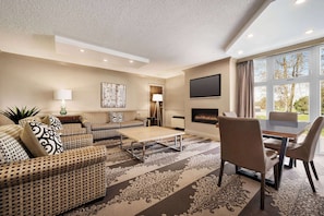 Luxury Suite, 1 Bedroom, Non Smoking (Stair Access Only)
