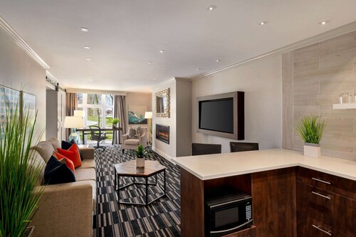 Ramada by Wyndham Cornwall