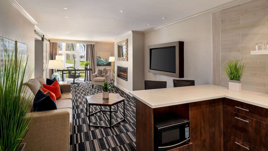 Ramada by Wyndham Cornwall