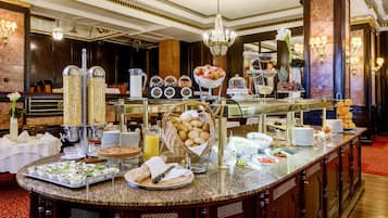Daily buffet breakfast (EUR 16 per person)
