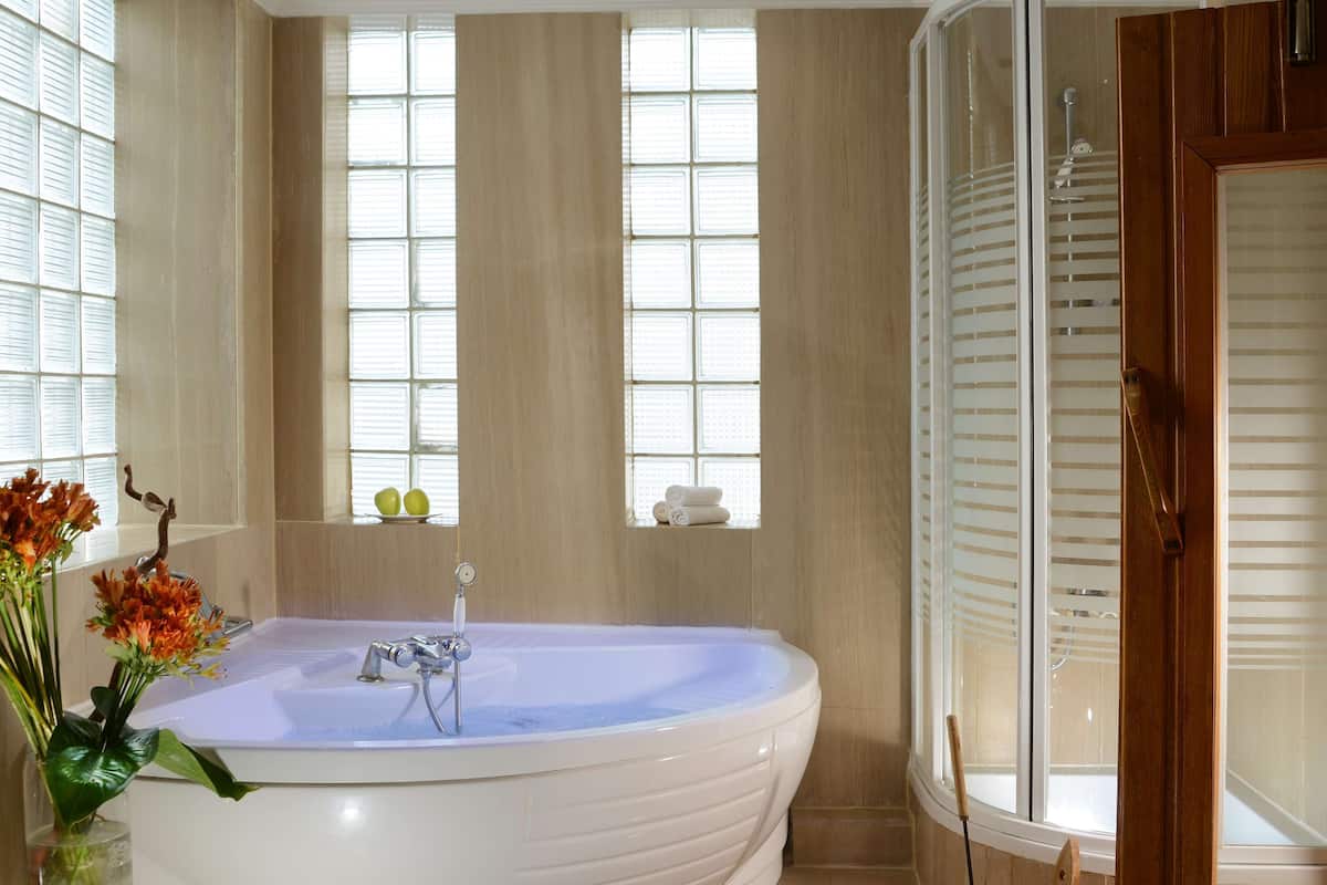 Royal-Suite | Select-Comfort-Betten, Minibar, Zimmersafe, Schreibtisch