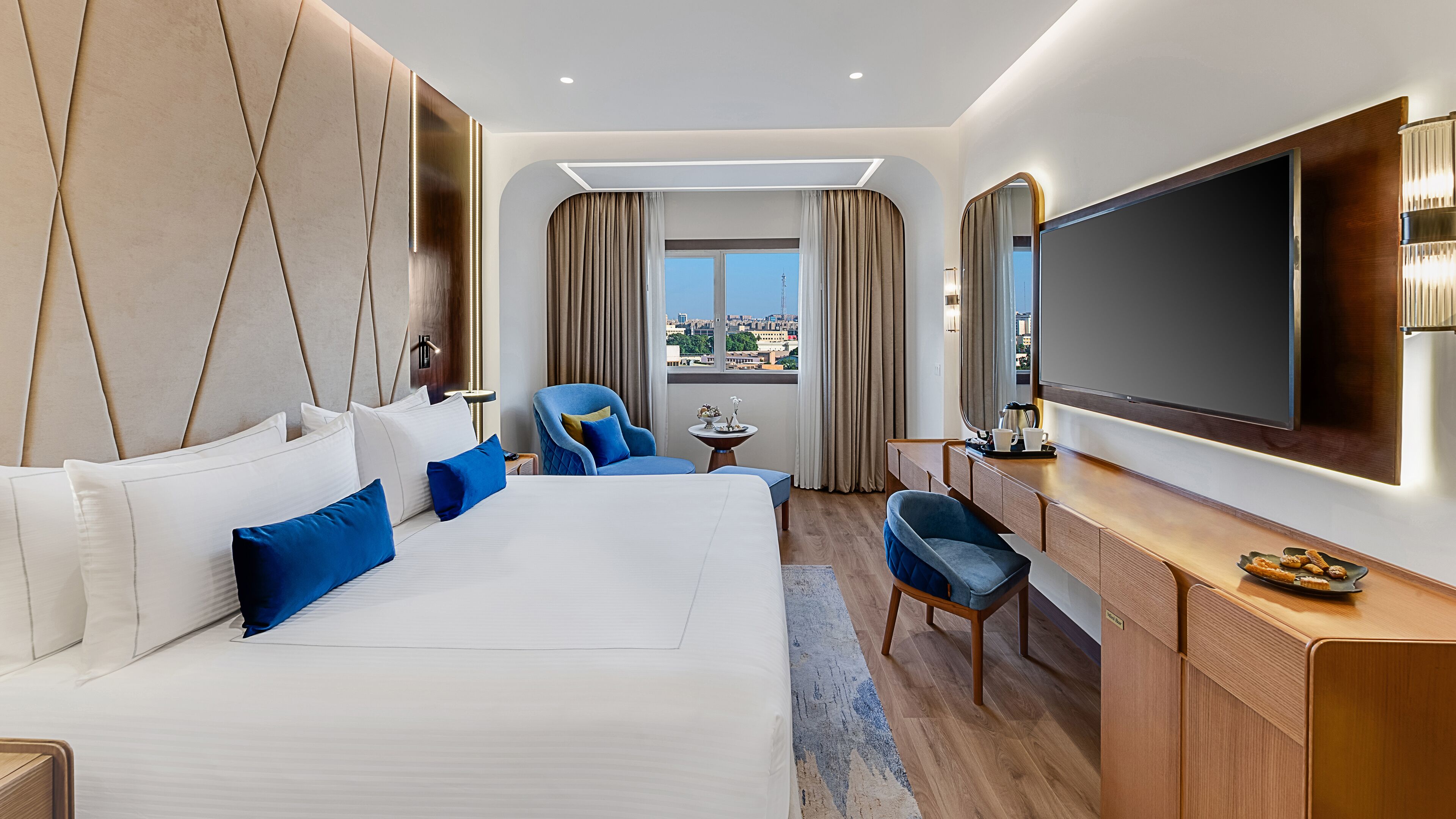 Premium Executive Room. | Select Comfort beds, minibar, in-room safe, desk