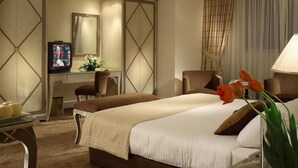 Superior Double or Twin Room | Select Comfort beds, minibar, in-room safe, desk - Sonesta Hotel Tower & Casino Cairo (Cairo)