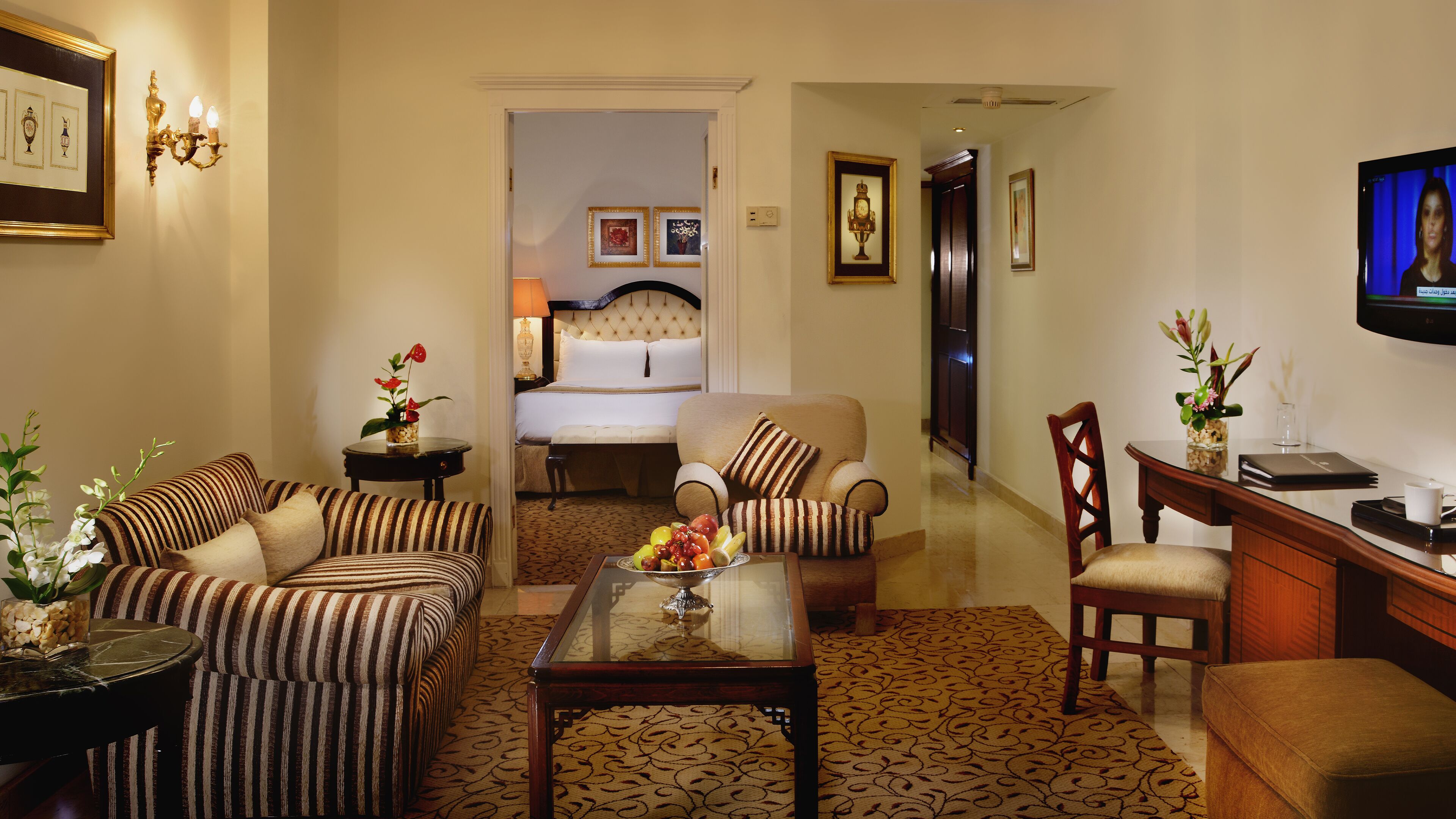 Junior Suite, Pool View | Select Comfort beds, minibar, in-room safe, desk