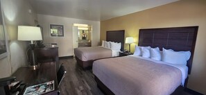 Premium bedding, down duvets, desk, blackout curtains - SureStay by Best Western Mesa Downtown Area (Mesa)