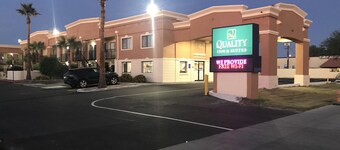 Quality Inn & Suites near Downtown Mesa