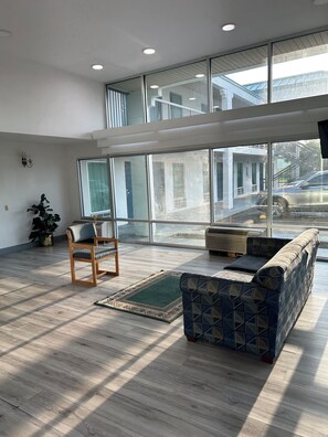 Sala de estar en el lobby