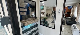 基韋斯特飯店 - 洛亞諾克