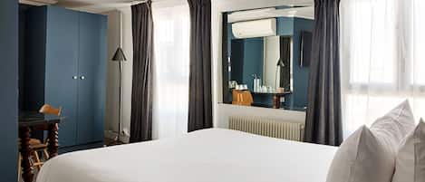 Dobbeltrom – superior | Safe på rommet, individuelt dekorert, individuelt innredet og skrivebord