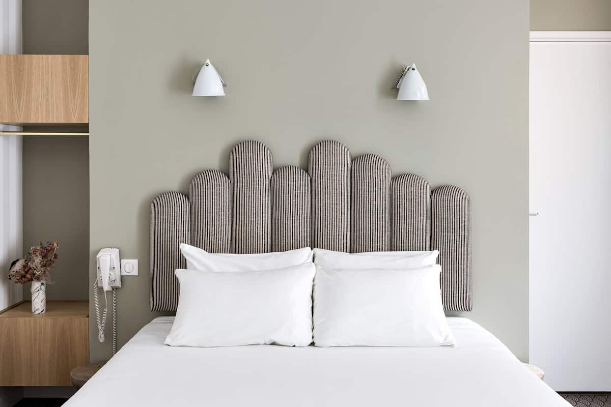 Room on the ground floor - accessible to people with reduced mobility | In-room safe, individually decorated, individually furnished, desk