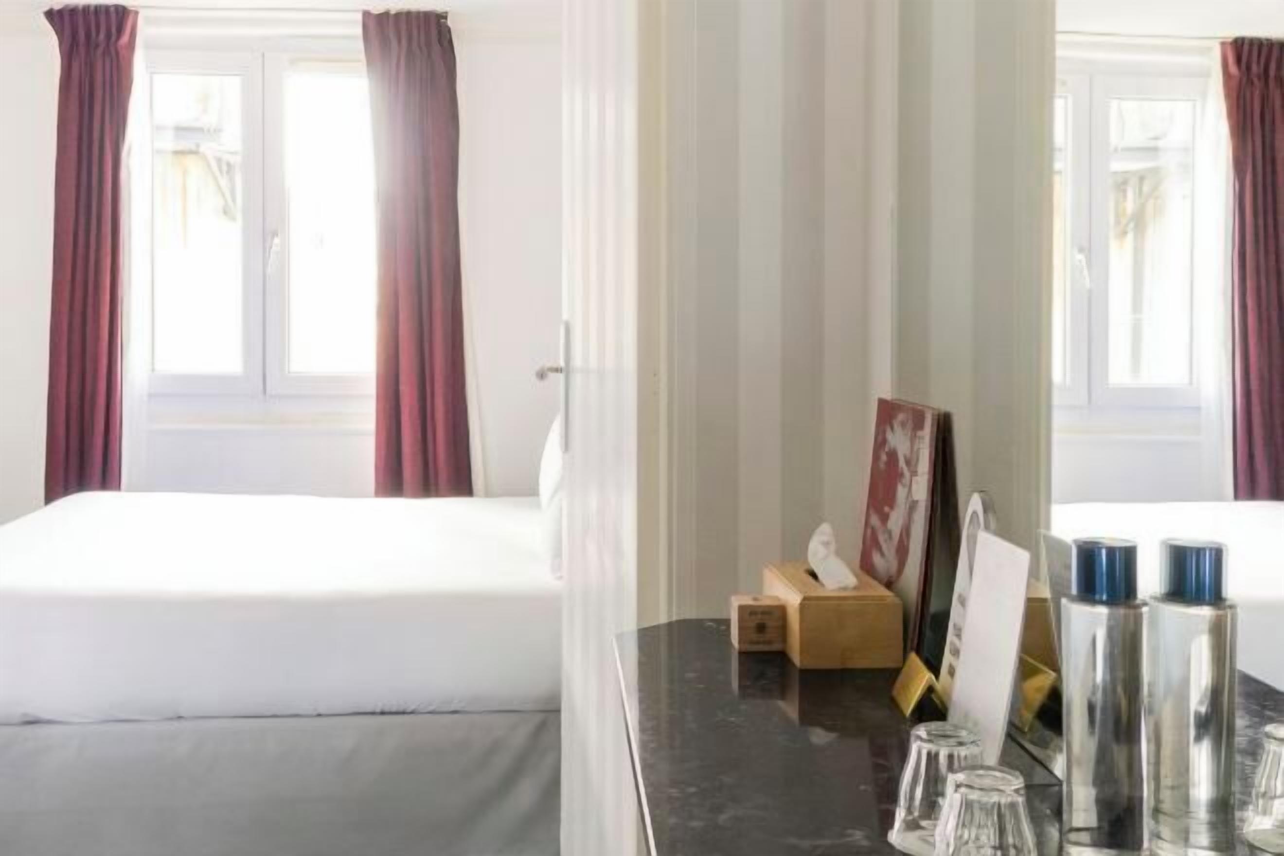 Safe på rommet, individuelt dekorert, individuelt innredet og skrivebord