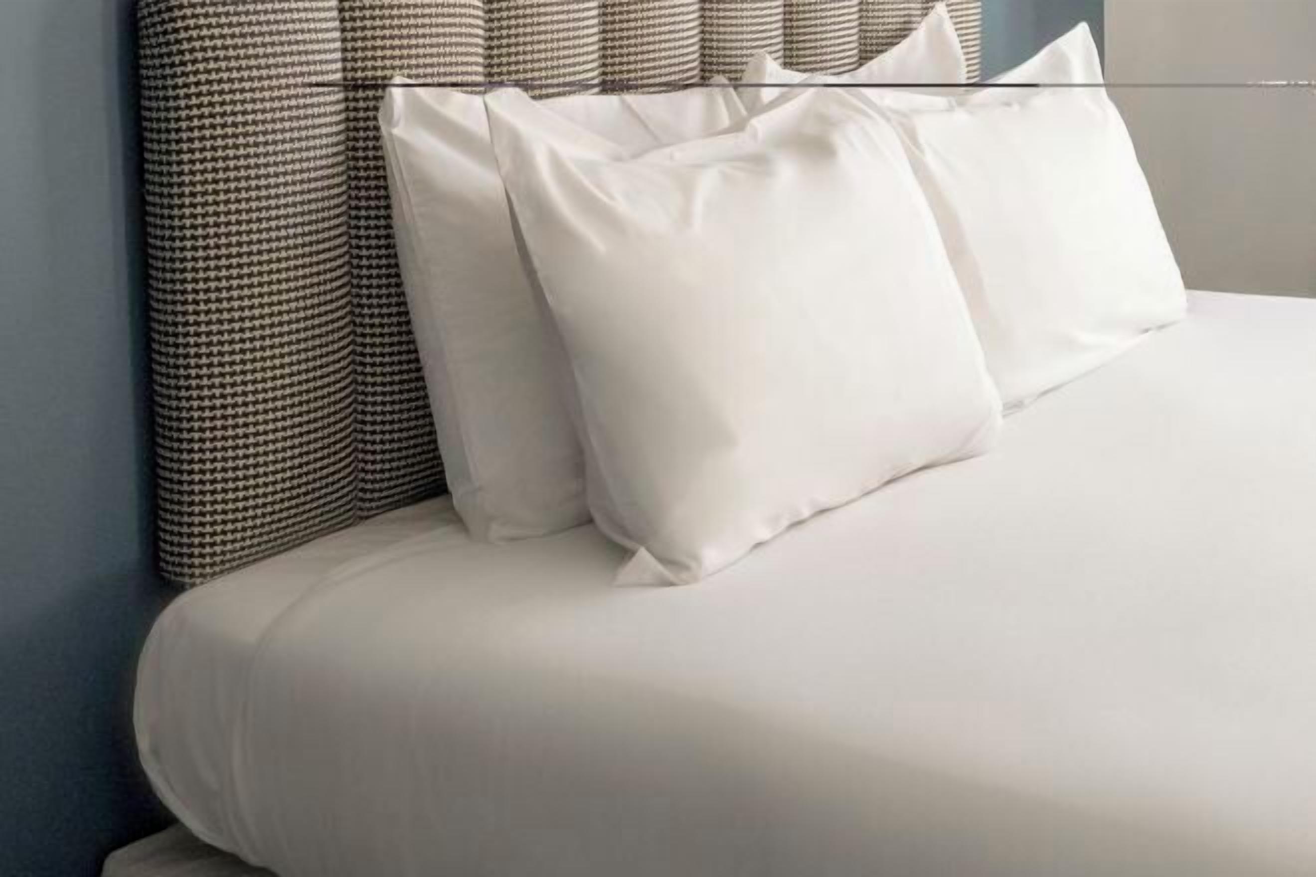 Safe på rommet, individuelt dekorert, individuelt innredet og skrivebord