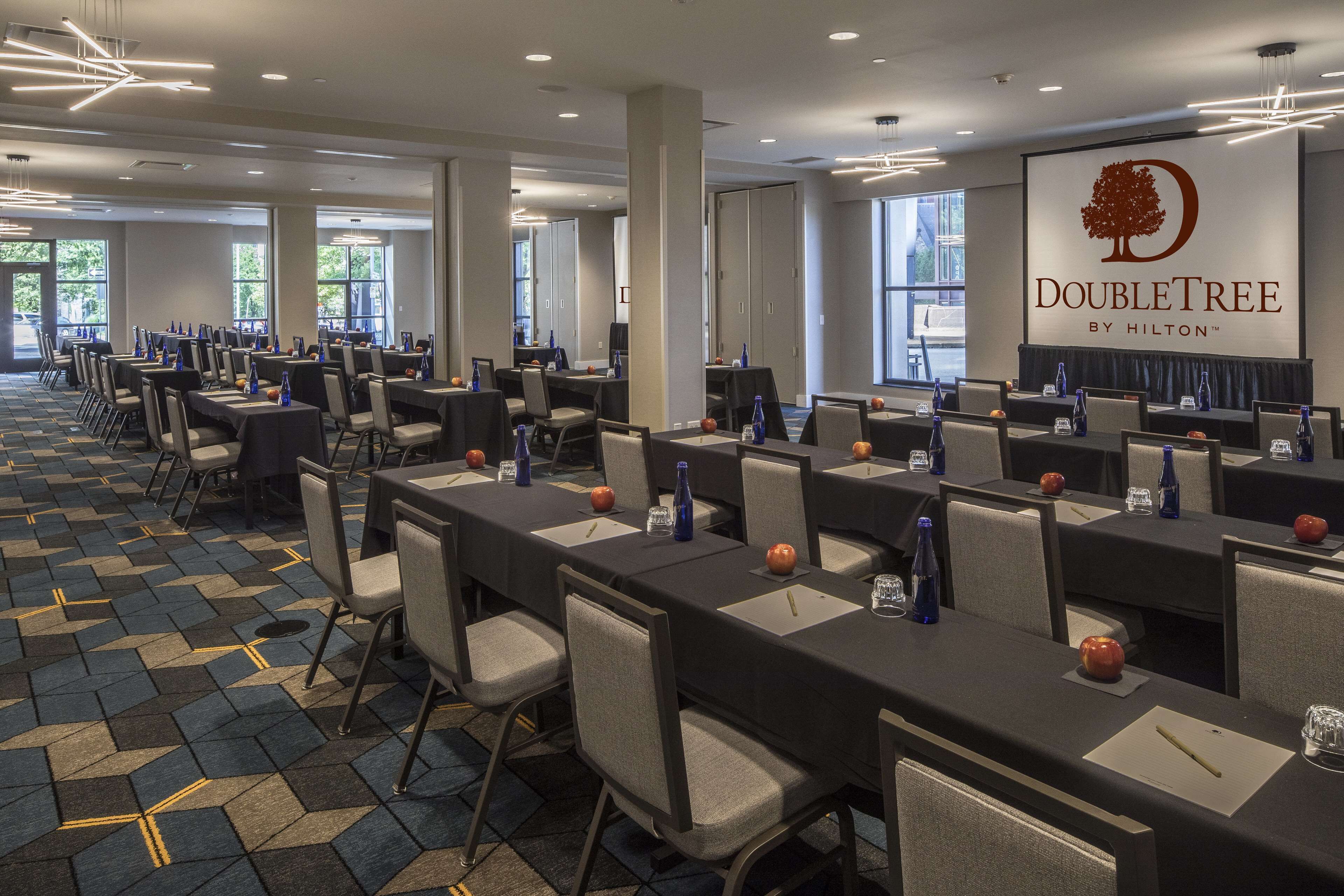 Foto - DoubleTree by Hilton Hotel & Suites Pittsburgh Downtown
