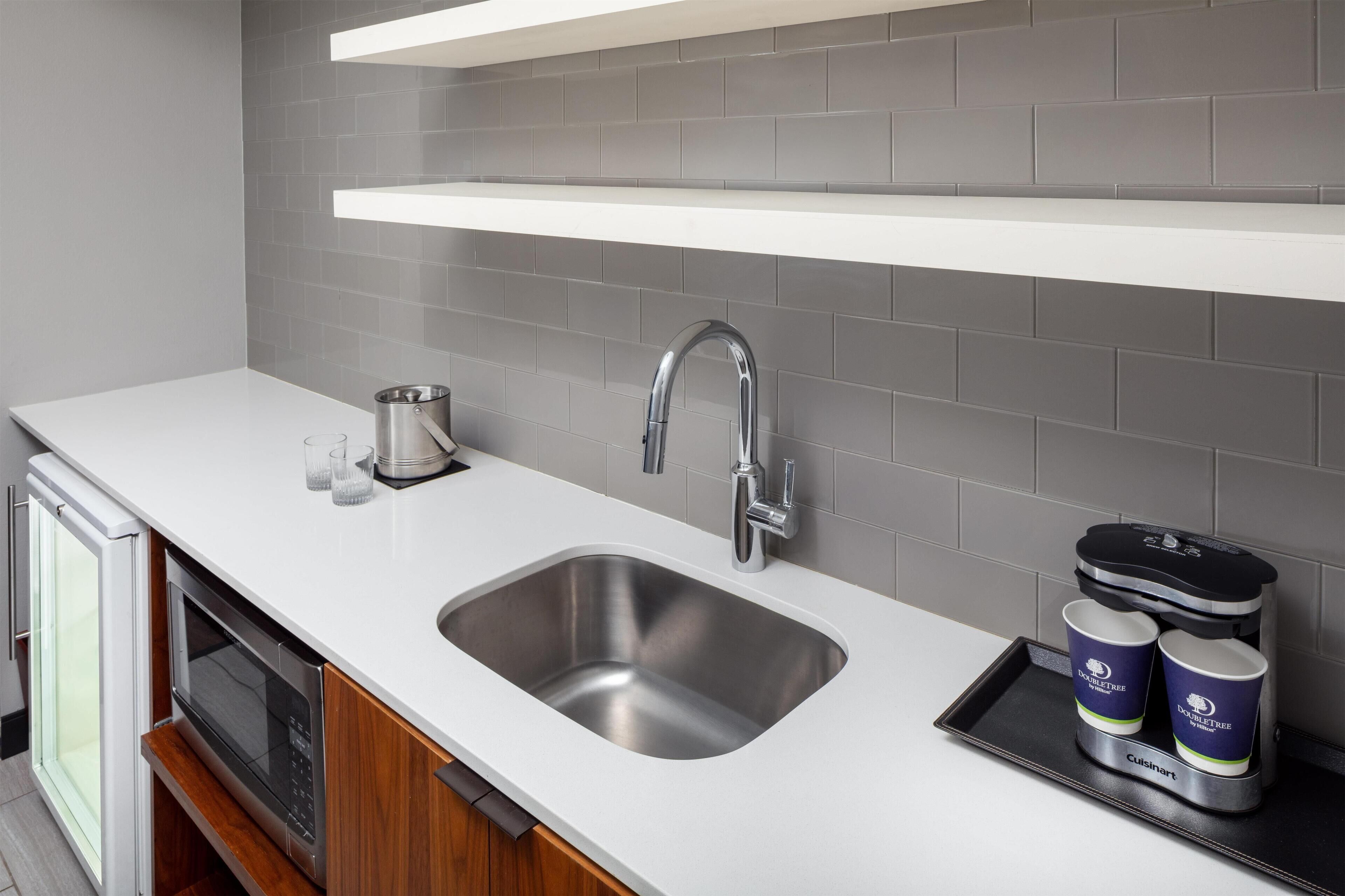 Photo - DoubleTree by Hilton Hotel & Suites Pittsburgh Downtown