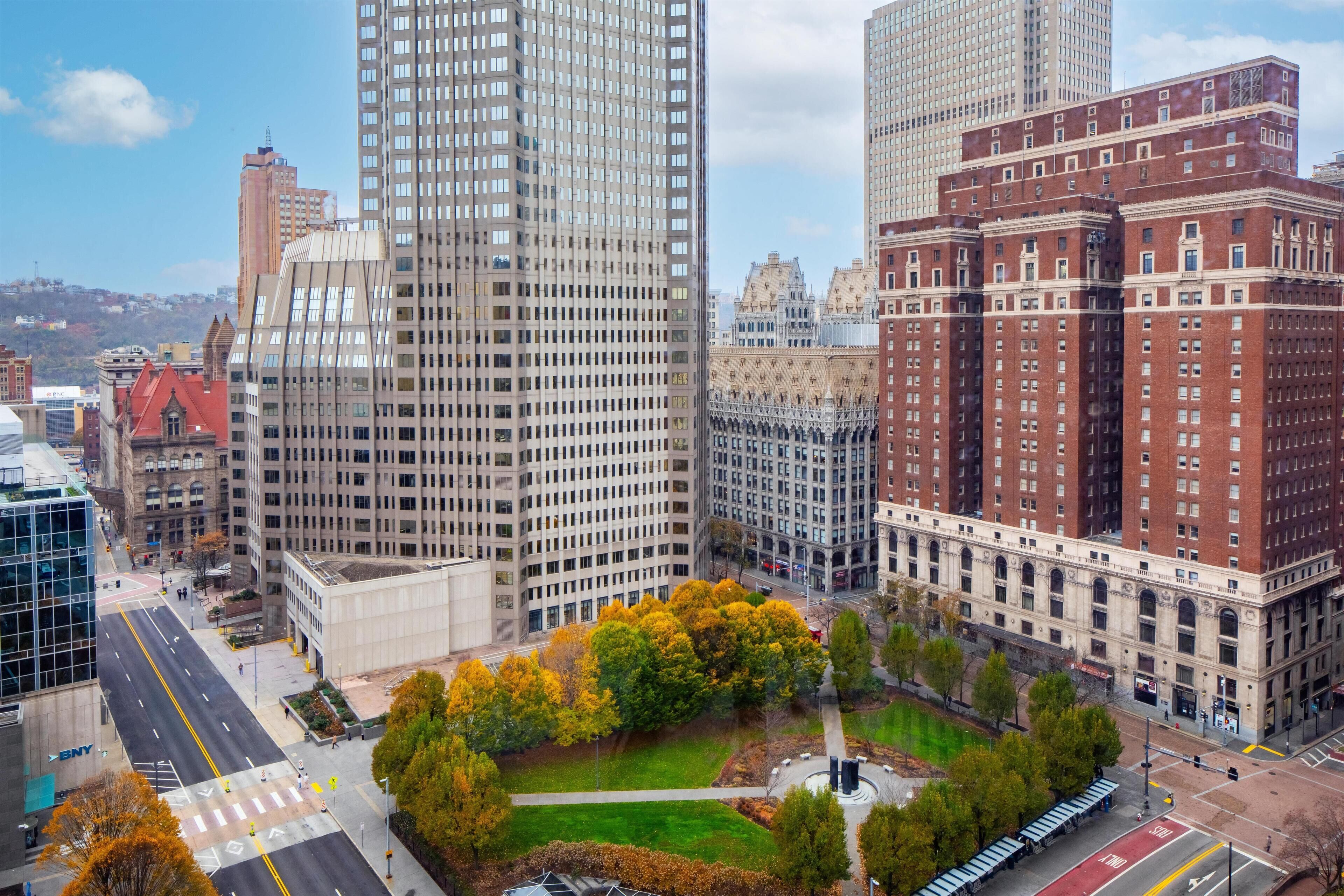 Photo - DoubleTree by Hilton Hotel & Suites Pittsburgh Downtown