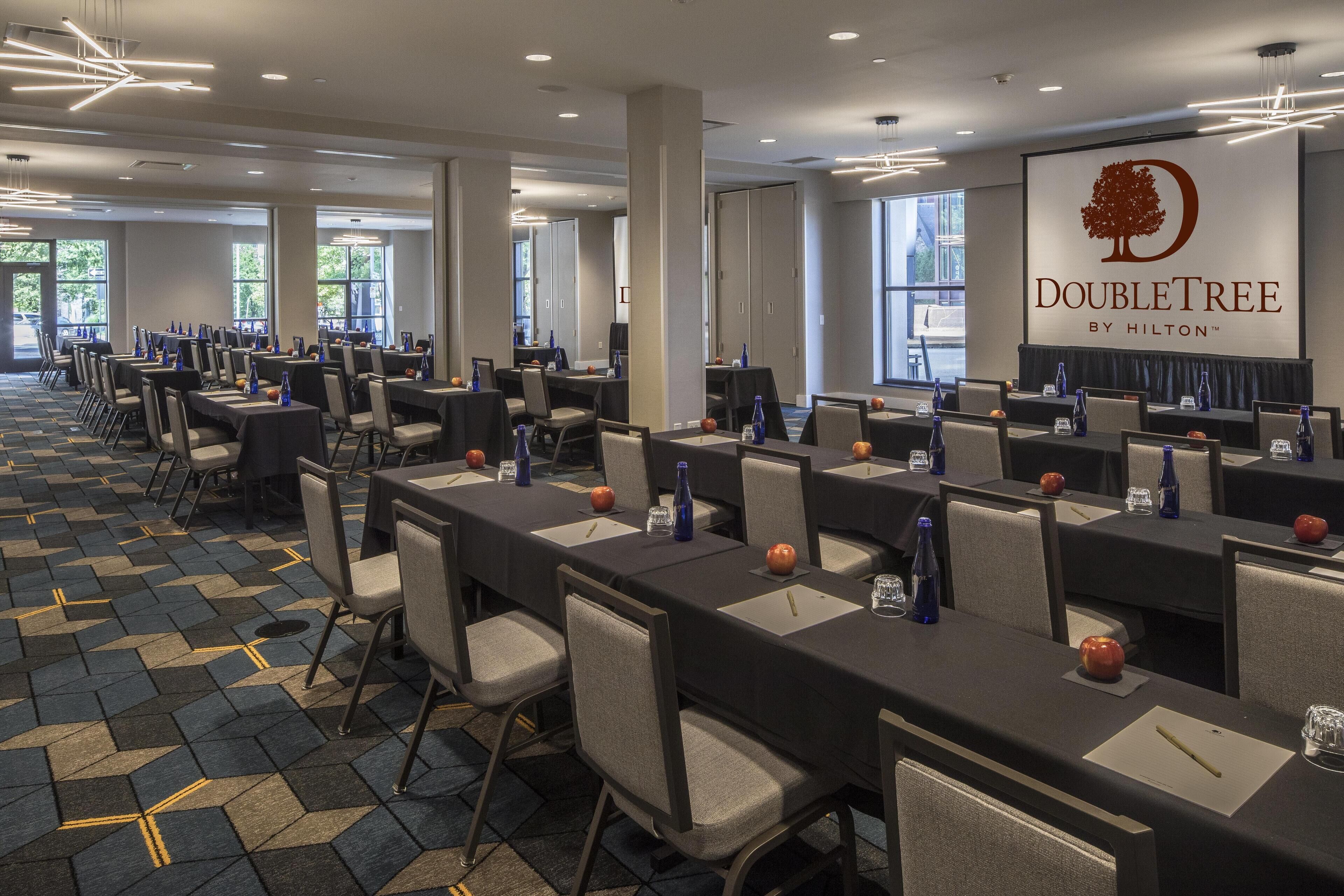 Photo - DoubleTree by Hilton Hotel & Suites Pittsburgh Downtown