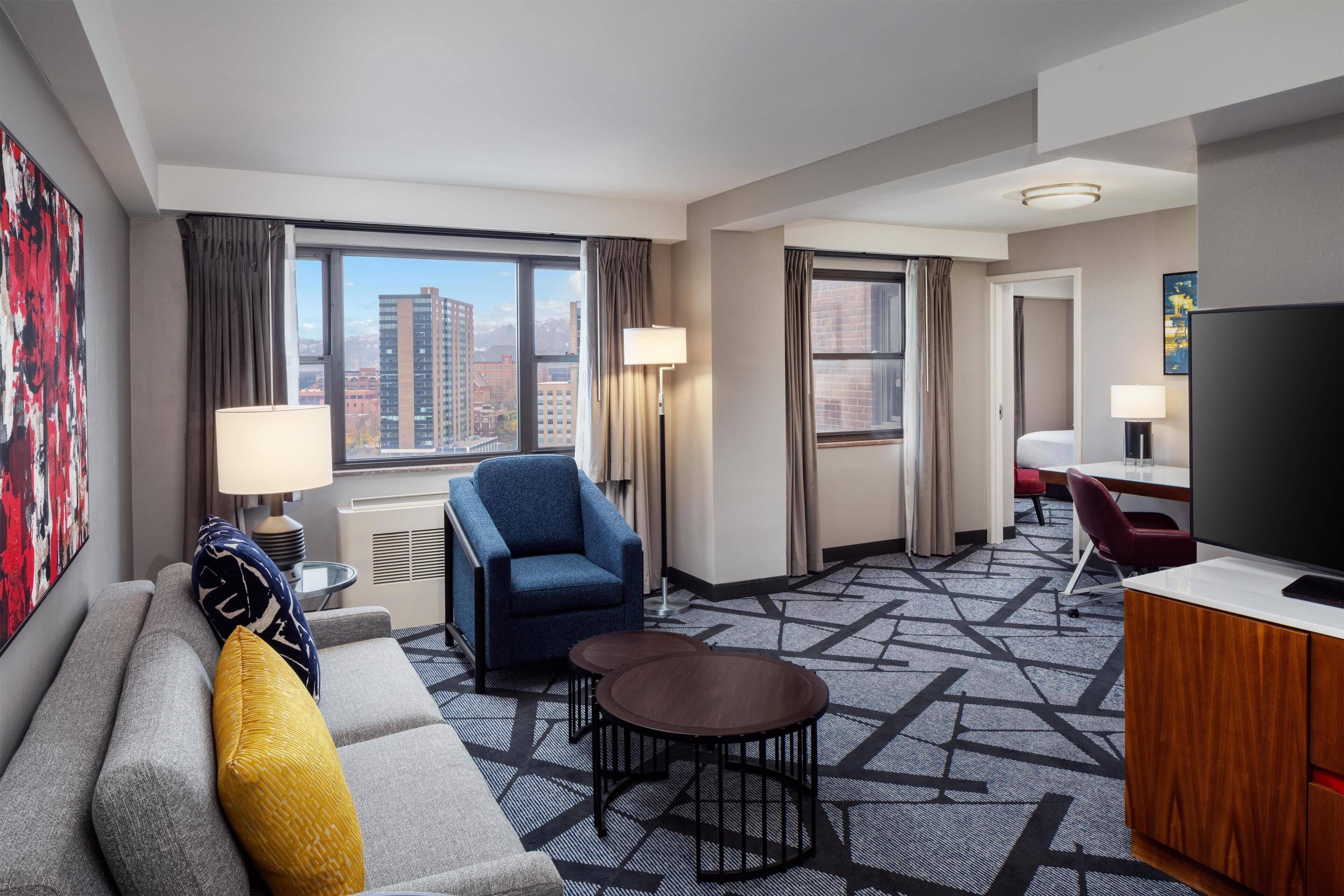 Photo - DoubleTree by Hilton Hotel & Suites Pittsburgh Downtown