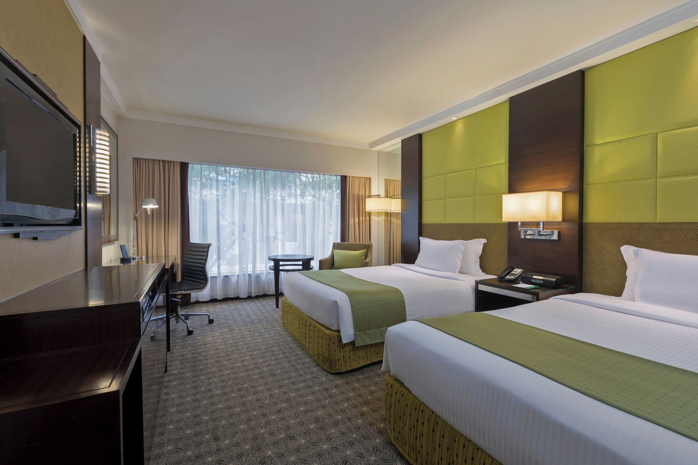 Minibar, in-room safe, desk, laptop workspace