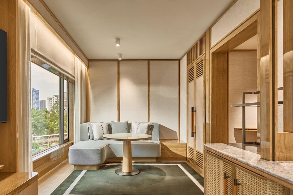 Junior Suite, 1 King Bed