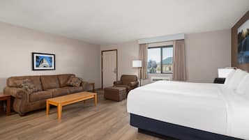 Suite, 1 kingsize-seng, ikke-røyk, massasjebadekar | Barnesenger (inkludert) og ekstrasenger (mot et tillegg)