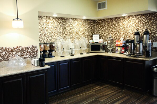 Free daily continental breakfast