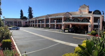 Atherton Park Inn & Suites