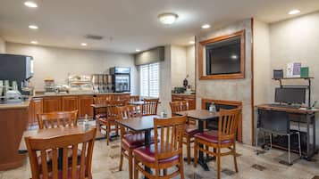 Gratis kontinental frukost varje dag