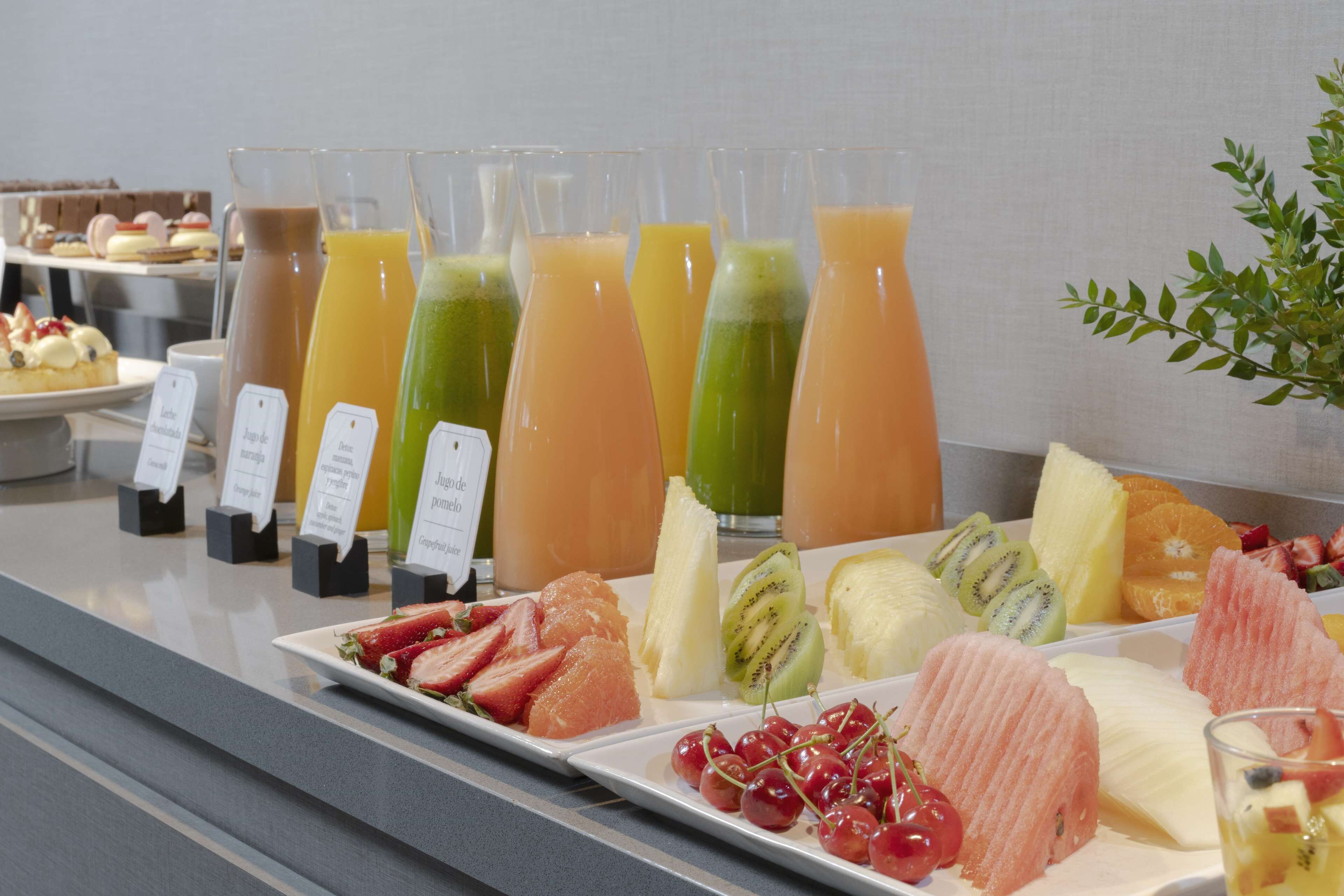 Tägliches Frühstücksbuffet gegen Gebühr