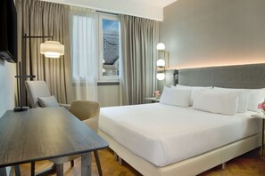 Superior Room | Premium bedding, down duvets, pillow-top beds, minibar