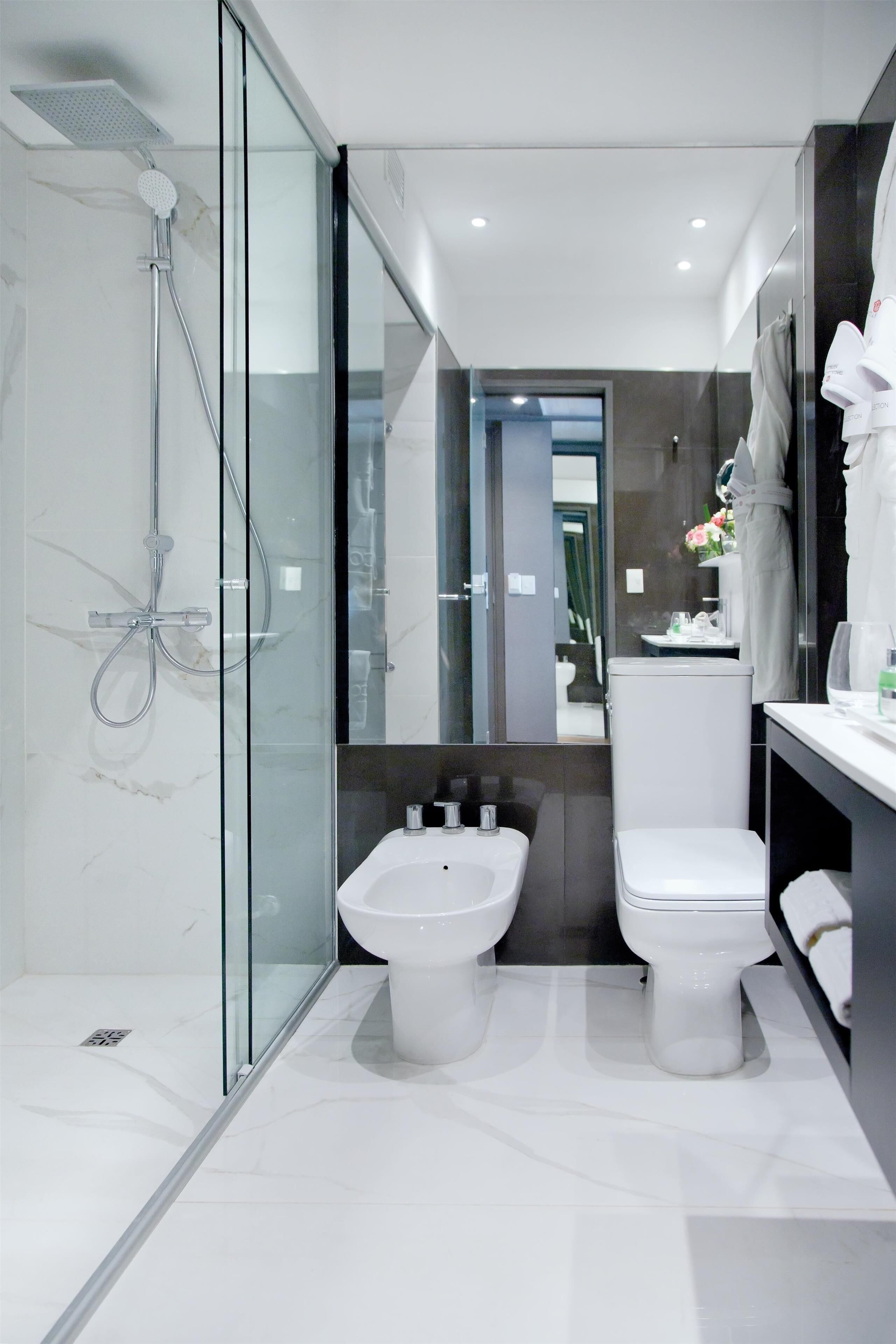 family suite | 1 bedroom, premium bedding, pillow-top beds, minibar