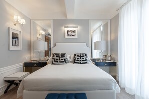 Superior Double Room | Premium bedding, minibar, in-room safe, individually decorated - Cellai Boutique Hotel (Florence)