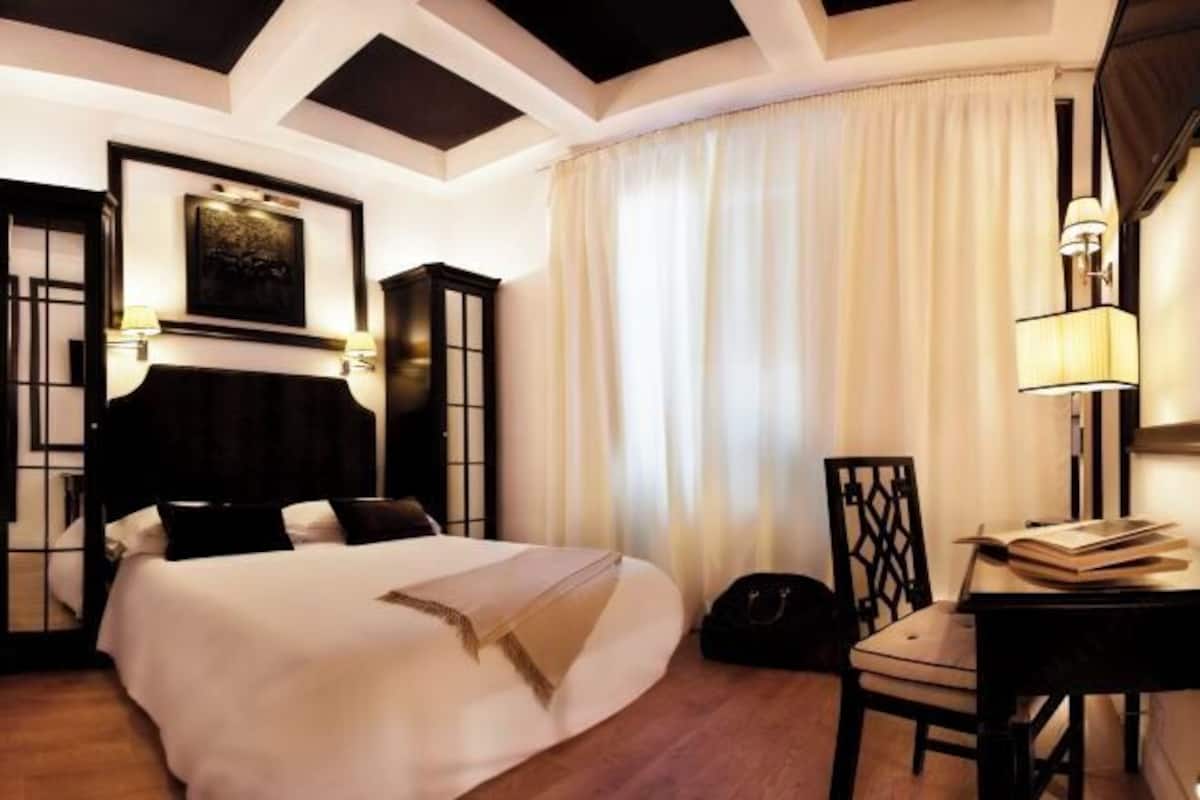 Ropa de cama de alta calidad y minibar