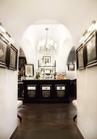 6 bar/lounge