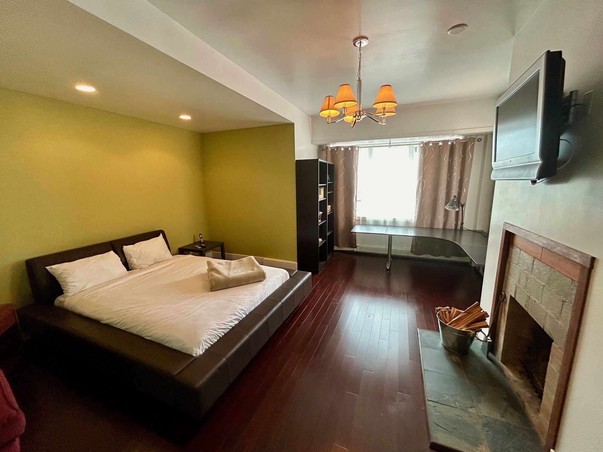 Photo - The Bedford Regency Hotel