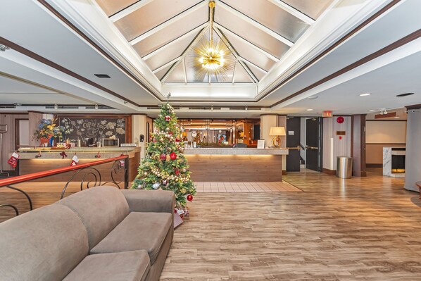 Reception - Bedford Regency Hotel, Trademark Collection by Wyndham (Victoria)