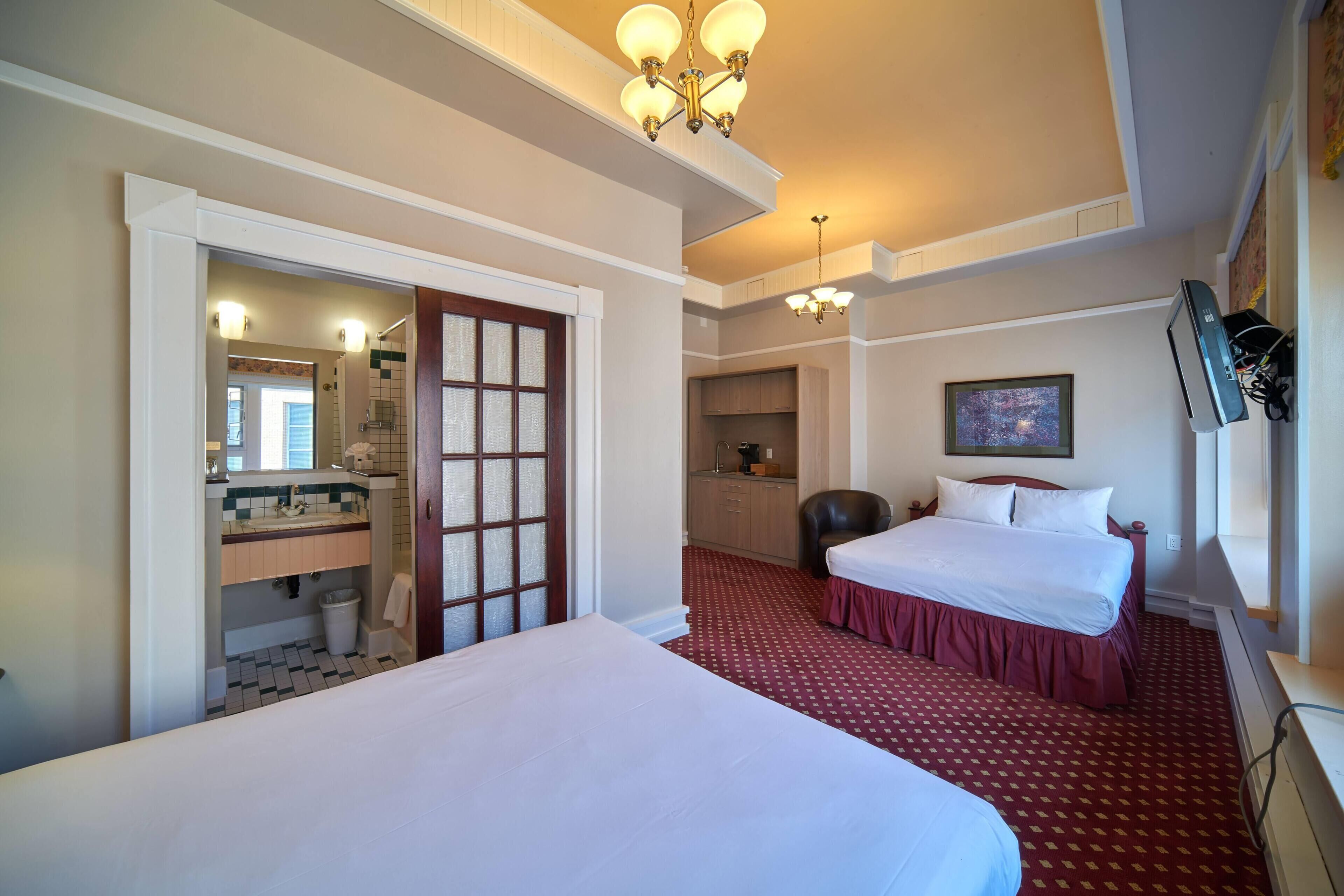 Photo - Bedford Regency Hotel, Trademark Collection by Wyndham