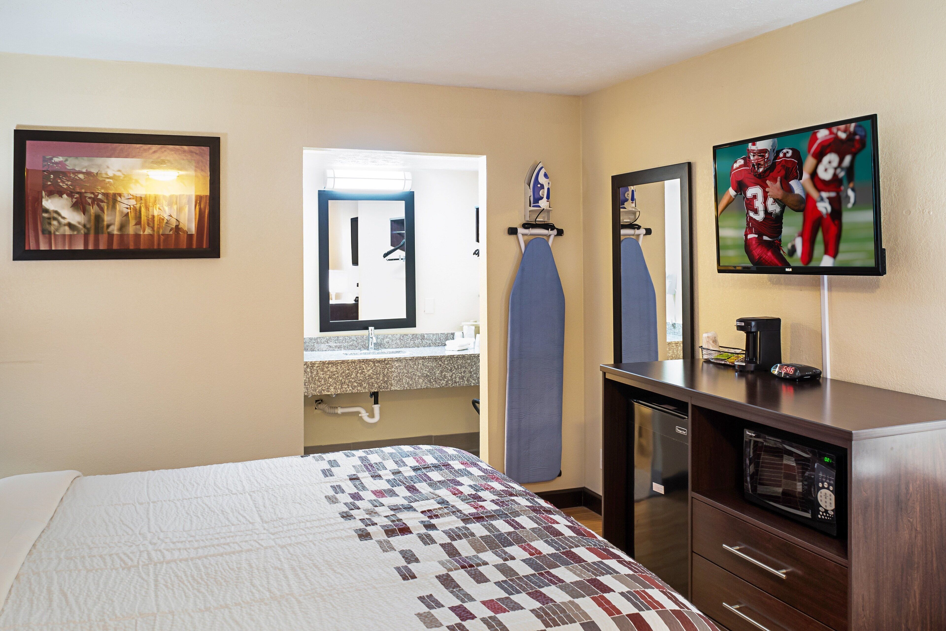 Photo - Red Roof Inn Indianapolis East
