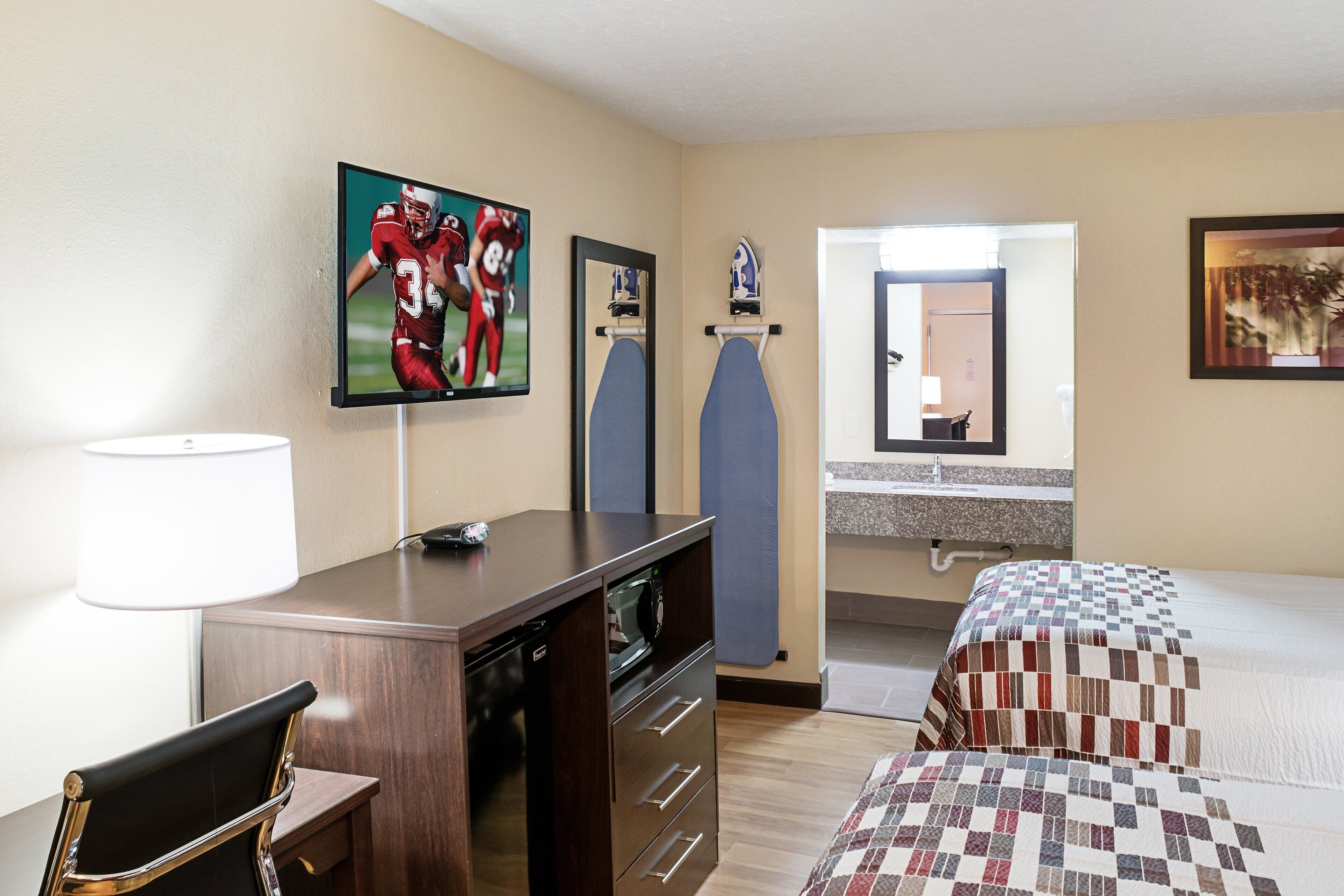 Photo - Red Roof Inn Indianapolis East