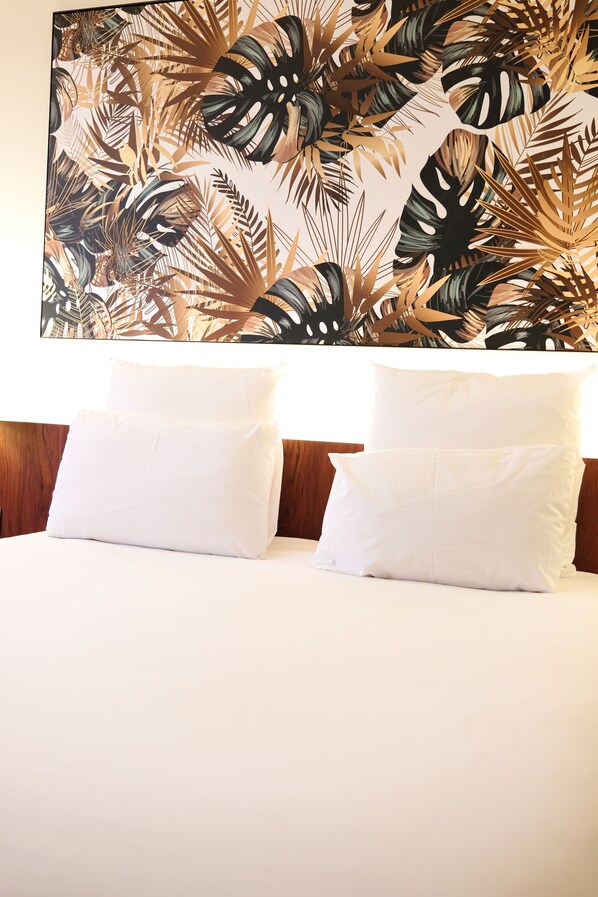 Chambre Double Standard, 1 lit double | Surmatelas, coffres-forts dans les chambres, bureau