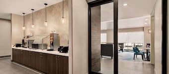 La Quinta Inn & Suites by Wyndham San Bernardino