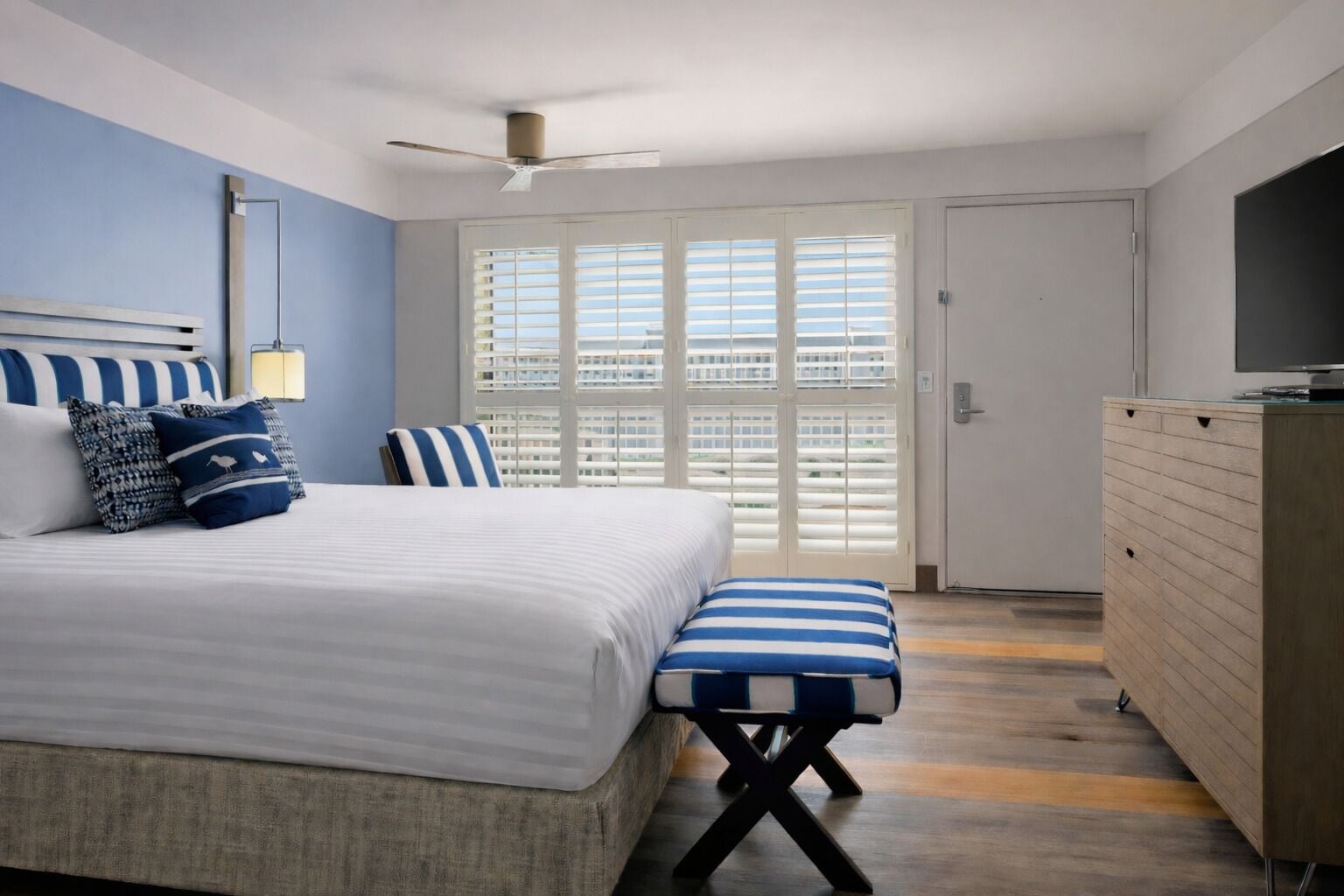 Room, 1 King Bed, Mobility Accessible, Bay View | Premium bedding, iron/ironing board, free WiFi, bed sheets