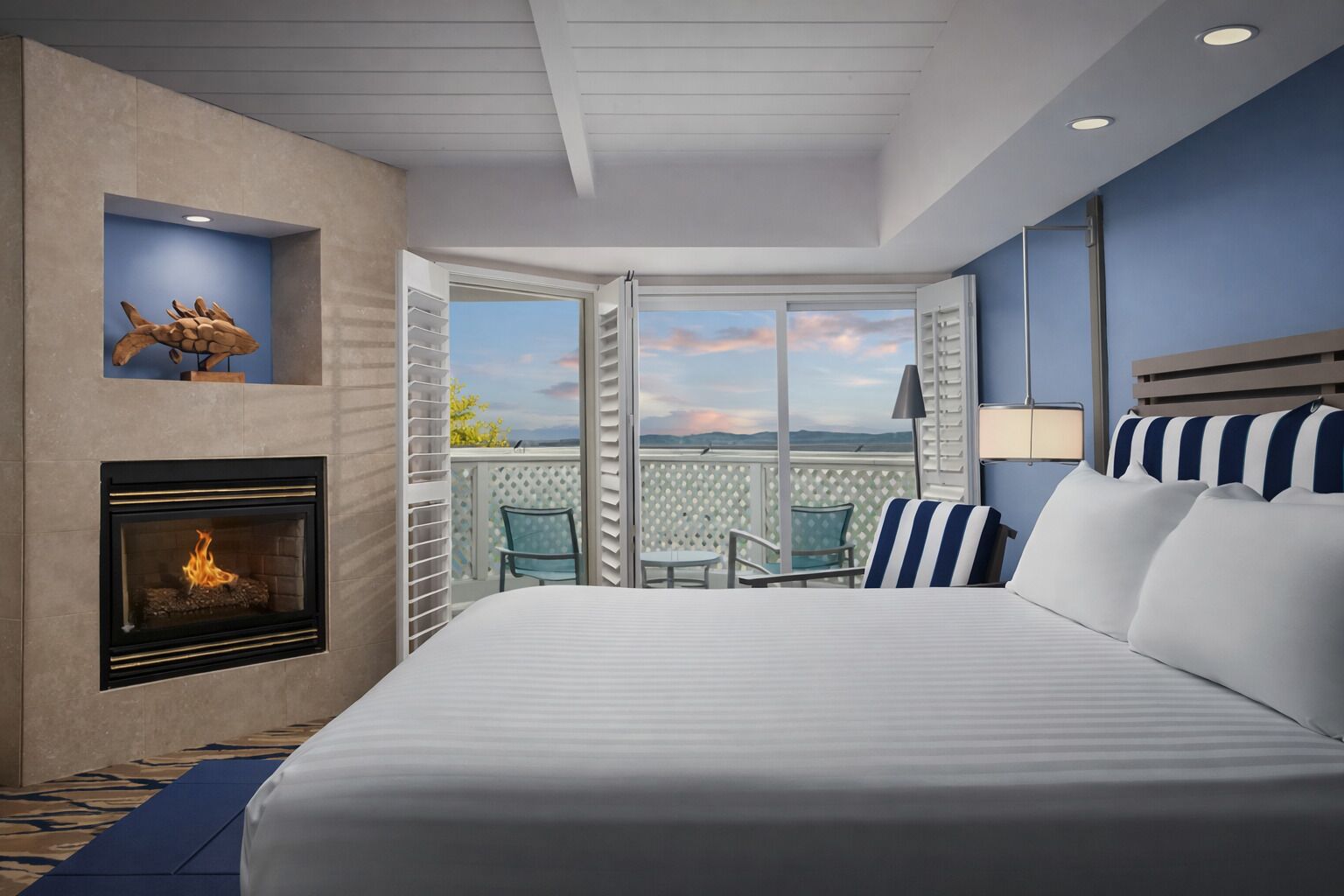 Premium bedding, iron/ironing board, free WiFi, bed sheets