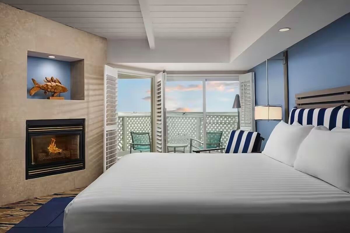 高級寝具、アイロン / アイロン台、WiFi (無料)、ベッドシーツ