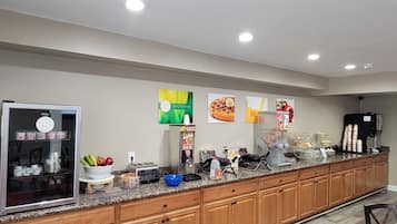 Free daily continental breakfast